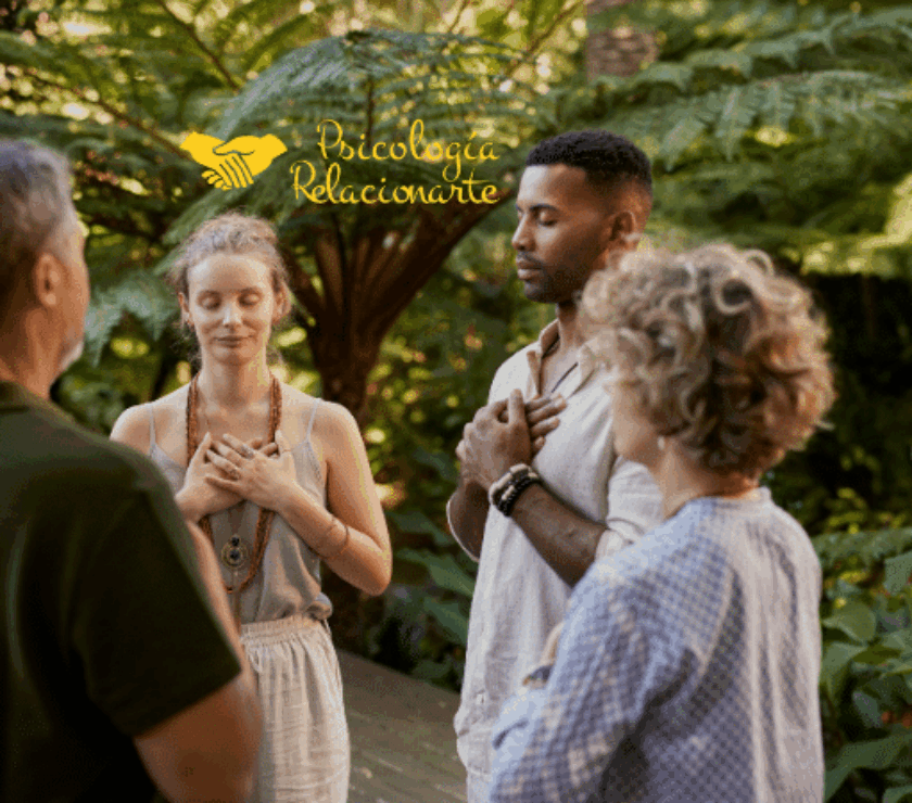 compasión significado origen y beneficios en un grupo de personas meditando en círculo
